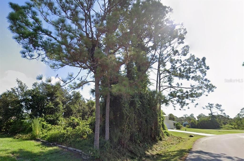 En Venta: $34,900 (0.35 acres)