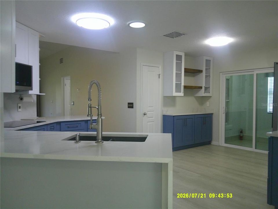 В аренду: $2,350 (3 спален, 2 ванн, 1500 Квадратных фут)