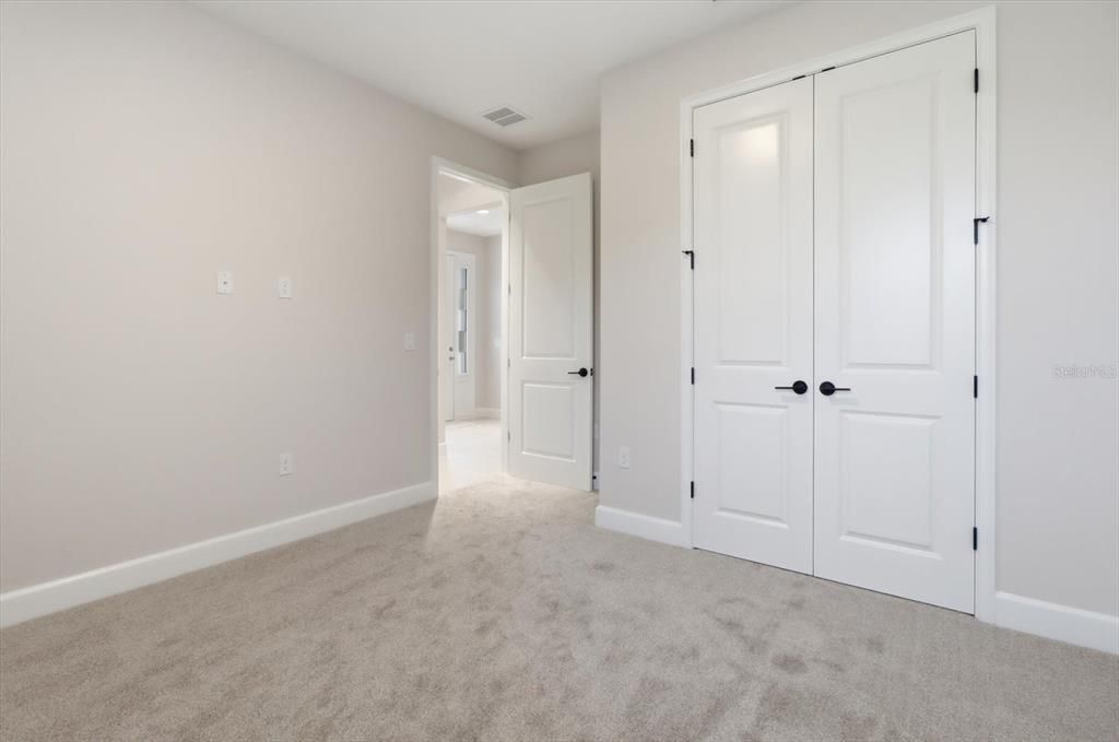 Active With Contract: $454,900 (3 beds, 3 baths, 2390 Square Feet)