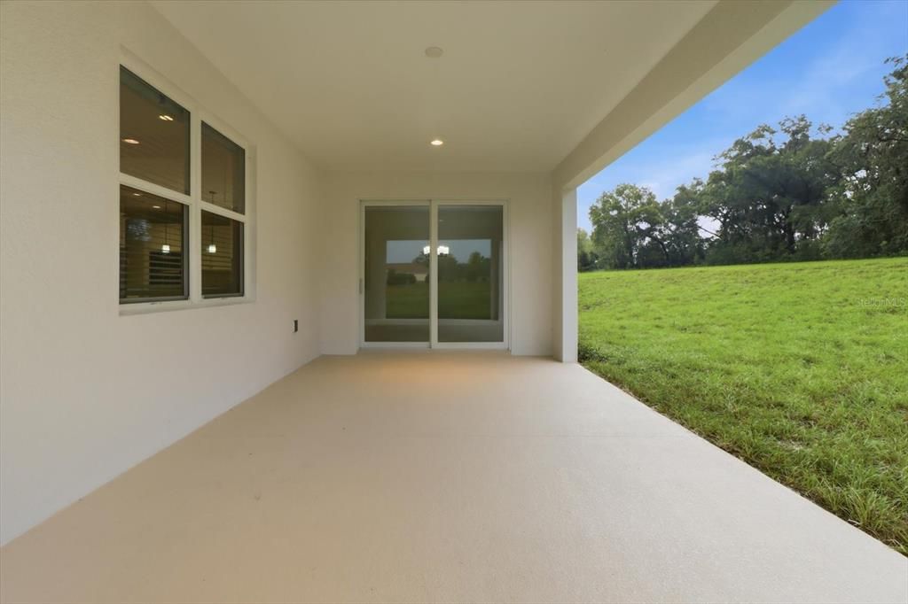 Active With Contract: $454,900 (3 beds, 3 baths, 2390 Square Feet)