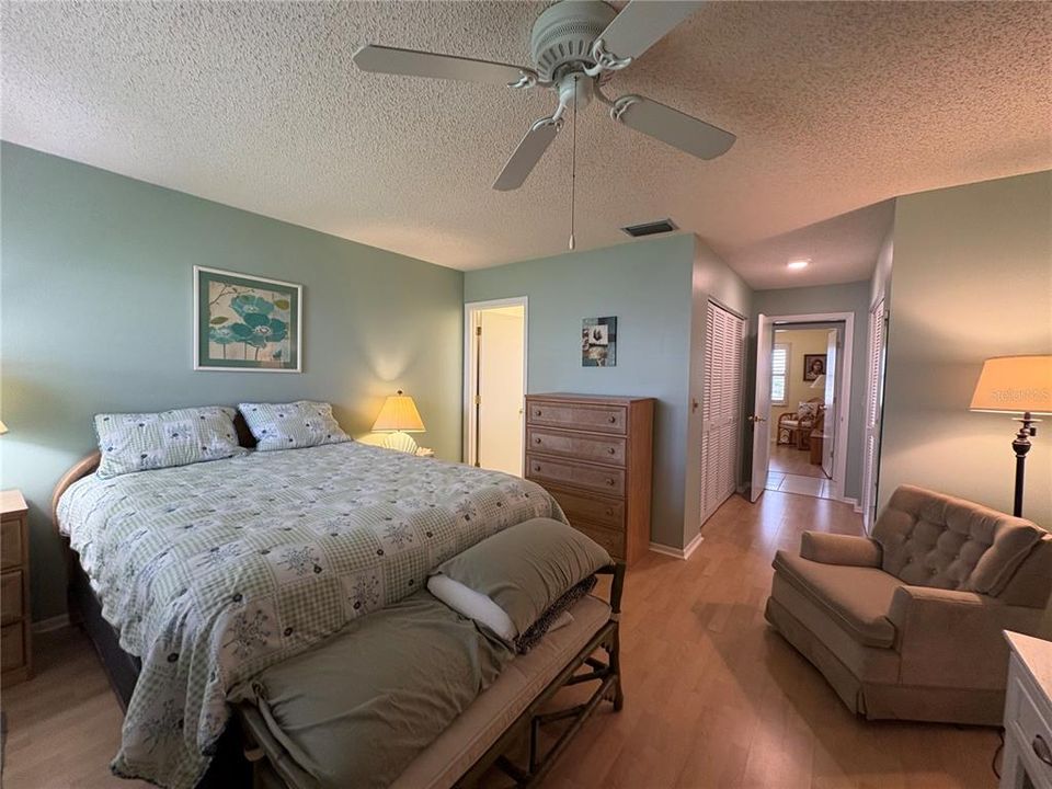 En Venta: $359,000 (2 camas, 2 baños, 1512 Pies cuadrados)