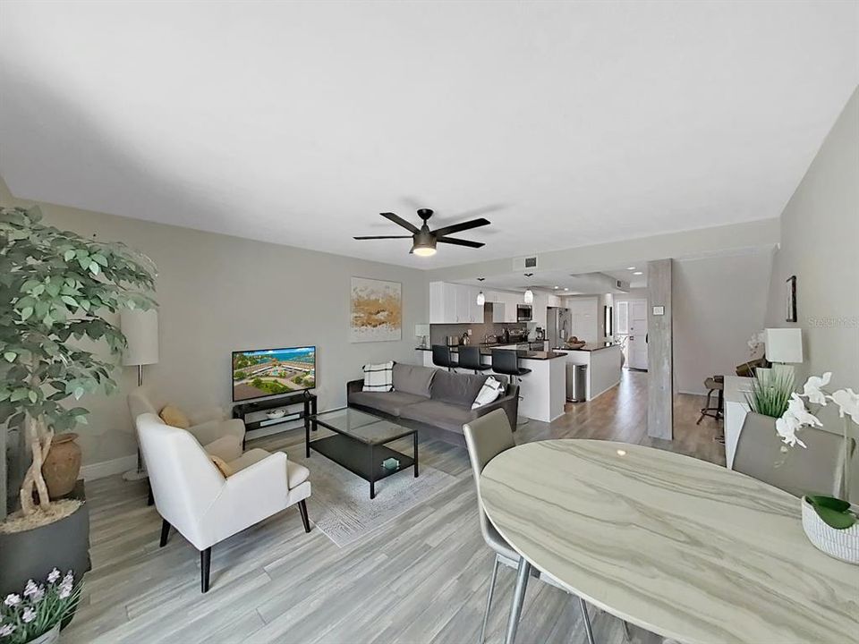 En Venta: $360,000 (2 camas, 2 baños, 1290 Pies cuadrados)