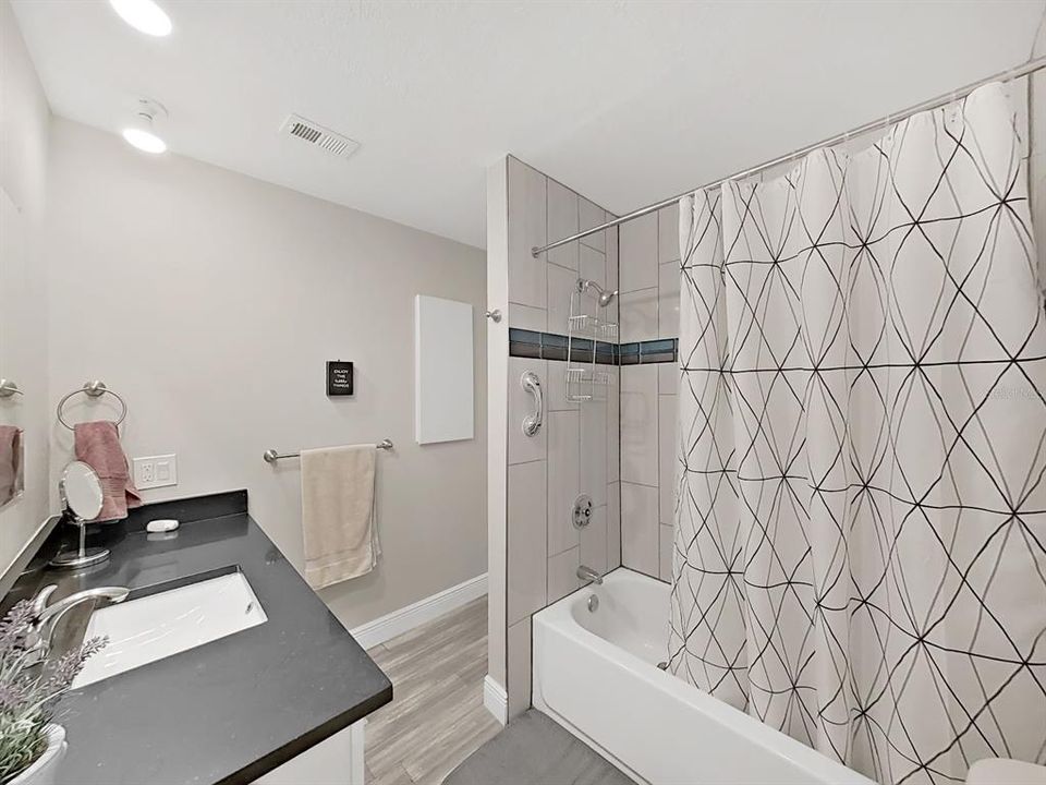 En Venta: $360,000 (2 camas, 2 baños, 1290 Pies cuadrados)