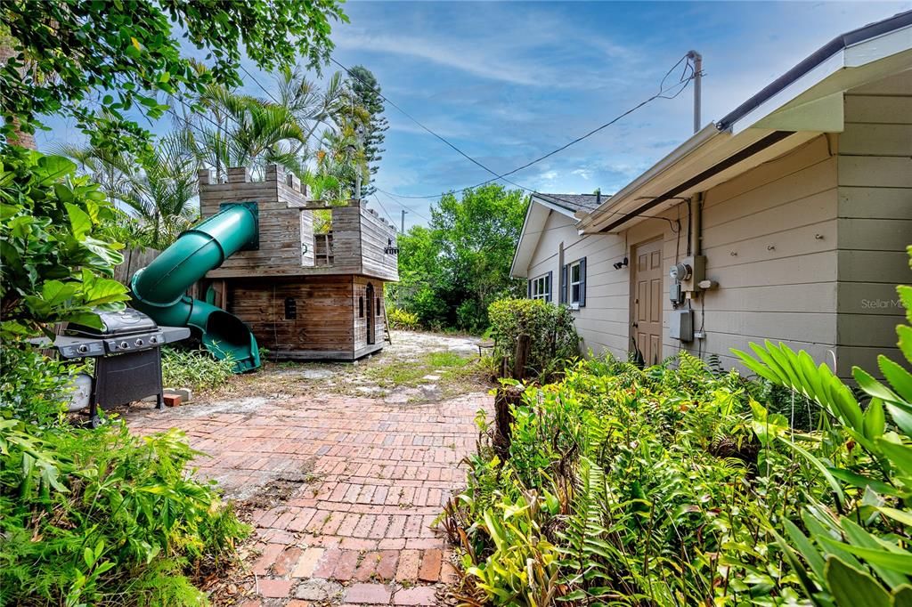 En Venta: $625,000 (3 camas, 2 baños, 1595 Pies cuadrados)