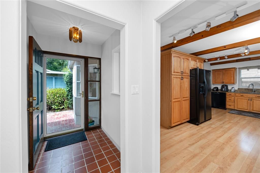 En Venta: $625,000 (3 camas, 2 baños, 1595 Pies cuadrados)