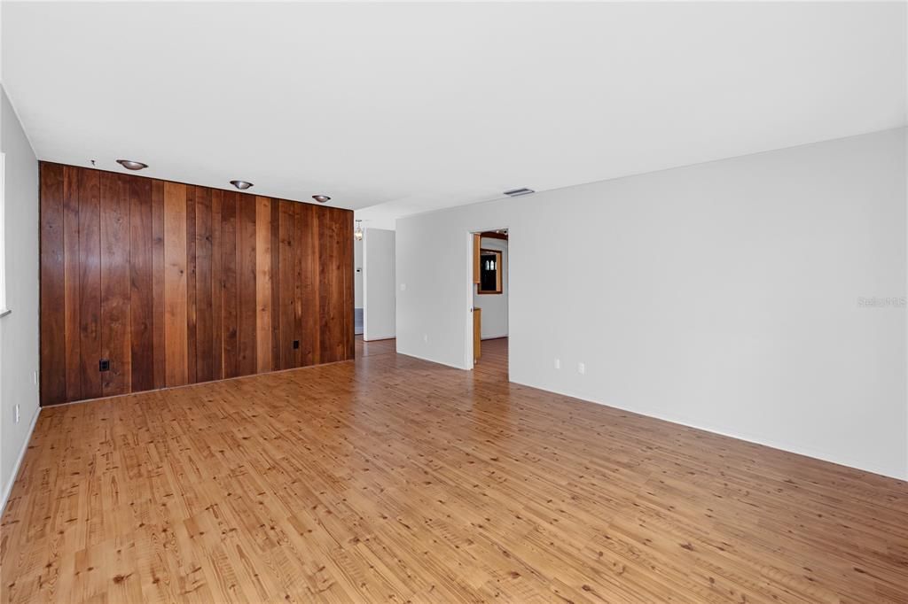 En Venta: $625,000 (3 camas, 2 baños, 1595 Pies cuadrados)