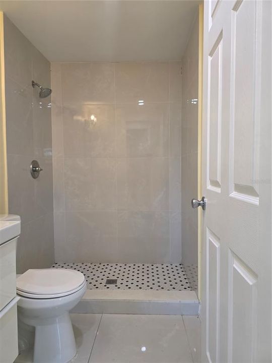 For Rent: $2,100 (3 beds, 2 baths, 1034 Square Feet)