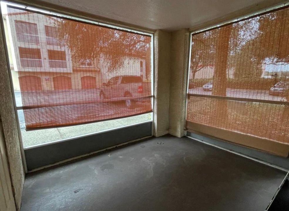 В аренду: $1,800 (2 спален, 2 ванн, 990 Квадратных фут)