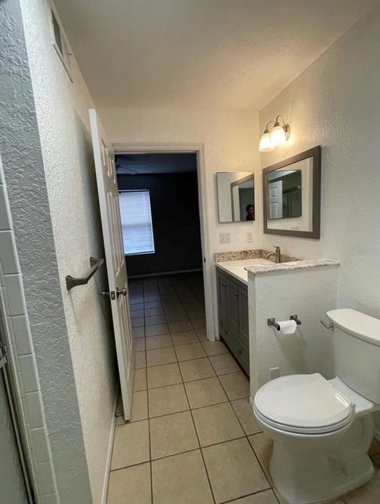 В аренду: $1,800 (2 спален, 2 ванн, 990 Квадратных фут)