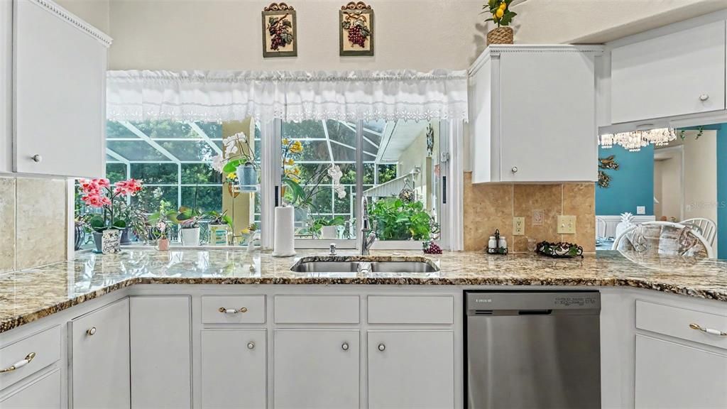 На продажу: $584,900 (4 спален, 2 ванн, 2605 Квадратных фут)
