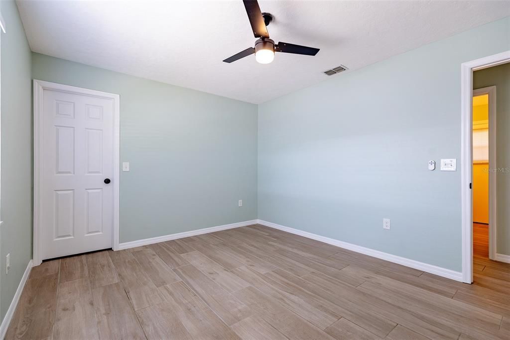 For Sale: $439,900 (3 beds, 2 baths, 1710 Square Feet)