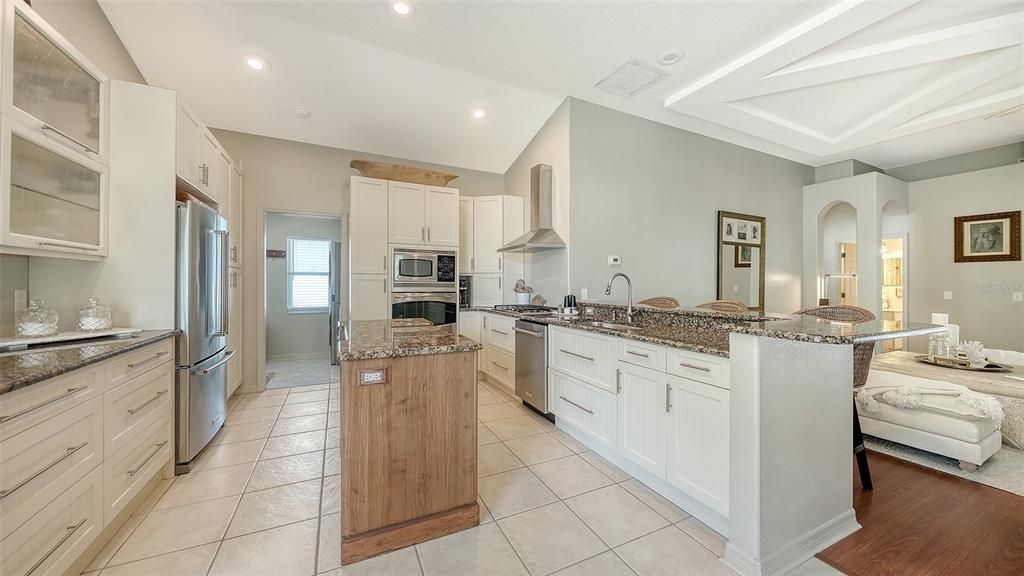 На продажу: $498,000 (3 спален, 2 ванн, 1807 Квадратных фут)