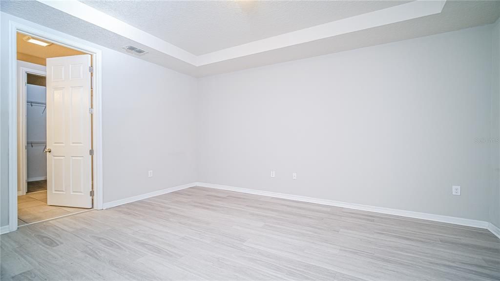 For Rent: $2,450 (3 beds, 2 baths, 1690 Square Feet)