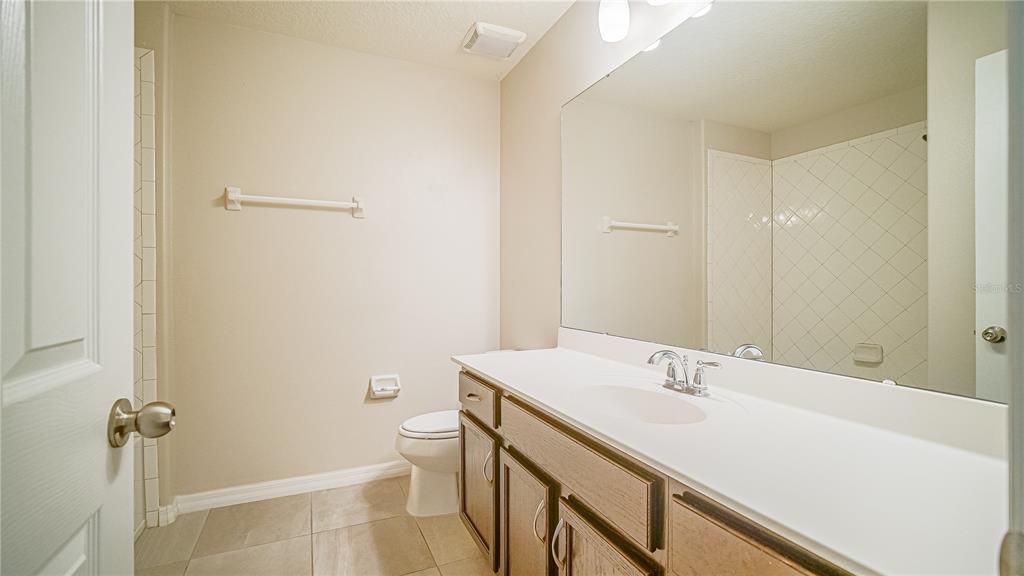 For Rent: $2,450 (3 beds, 2 baths, 1690 Square Feet)