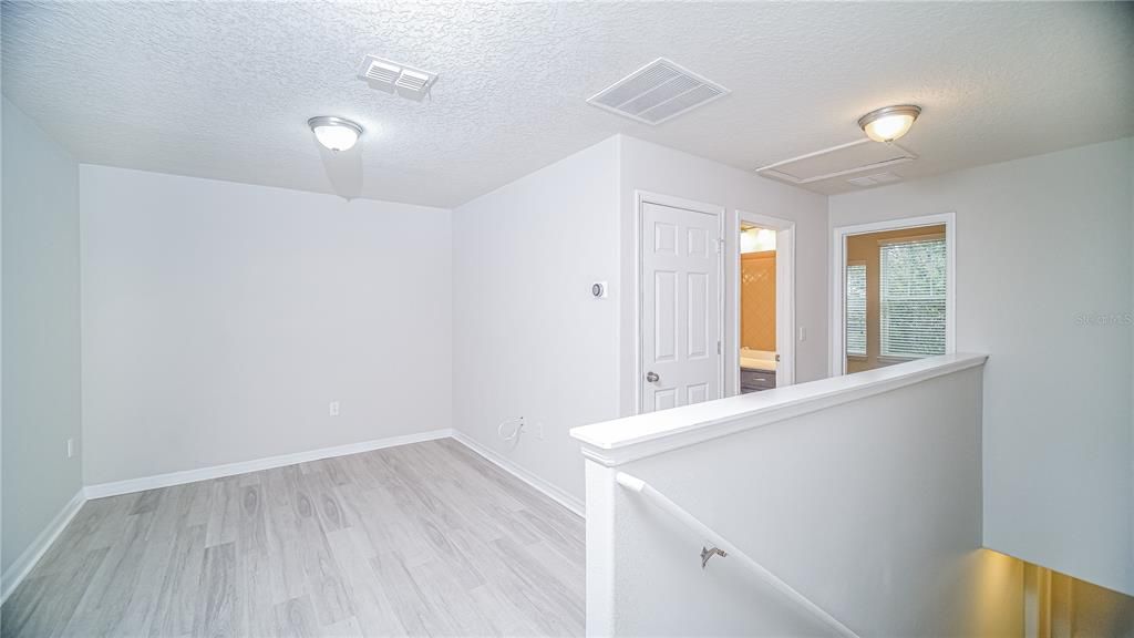 For Rent: $2,450 (3 beds, 2 baths, 1690 Square Feet)