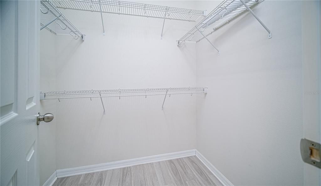 For Rent: $2,450 (3 beds, 2 baths, 1690 Square Feet)