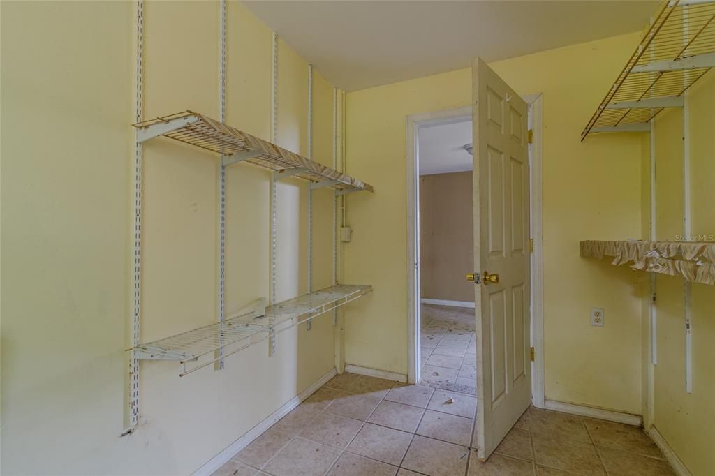 For Sale: $195,000 (4 beds, 2 baths, 2304 Square Feet)
