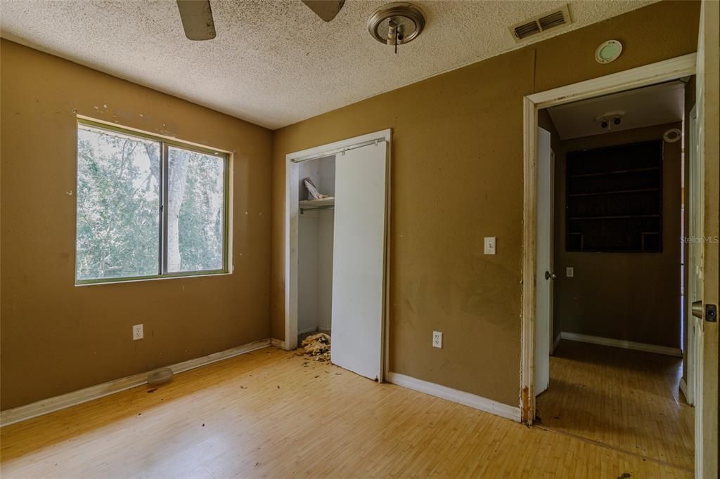 For Sale: $195,000 (4 beds, 2 baths, 2304 Square Feet)
