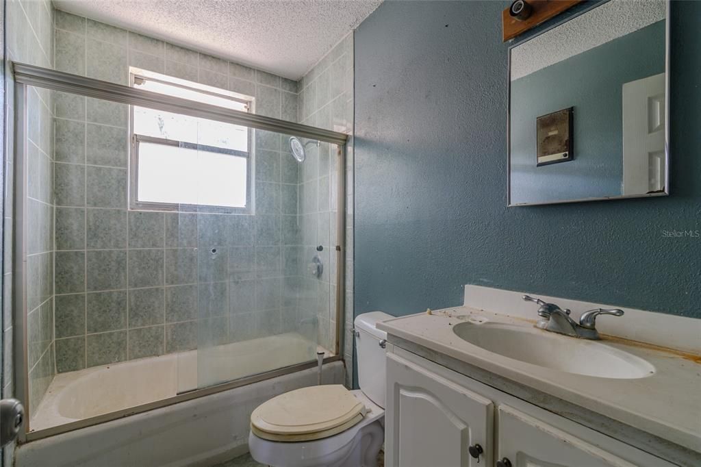 For Sale: $195,000 (4 beds, 2 baths, 2304 Square Feet)