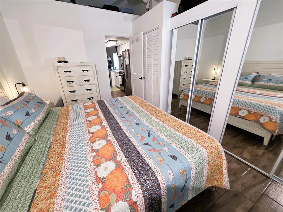For Sale: $149,900 (1 beds, 1 baths, 456 Square Feet)