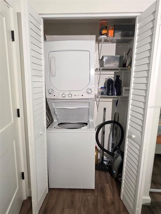 For Sale: $149,900 (1 beds, 1 baths, 456 Square Feet)