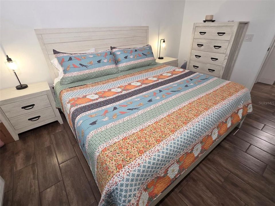For Sale: $149,900 (1 beds, 1 baths, 456 Square Feet)