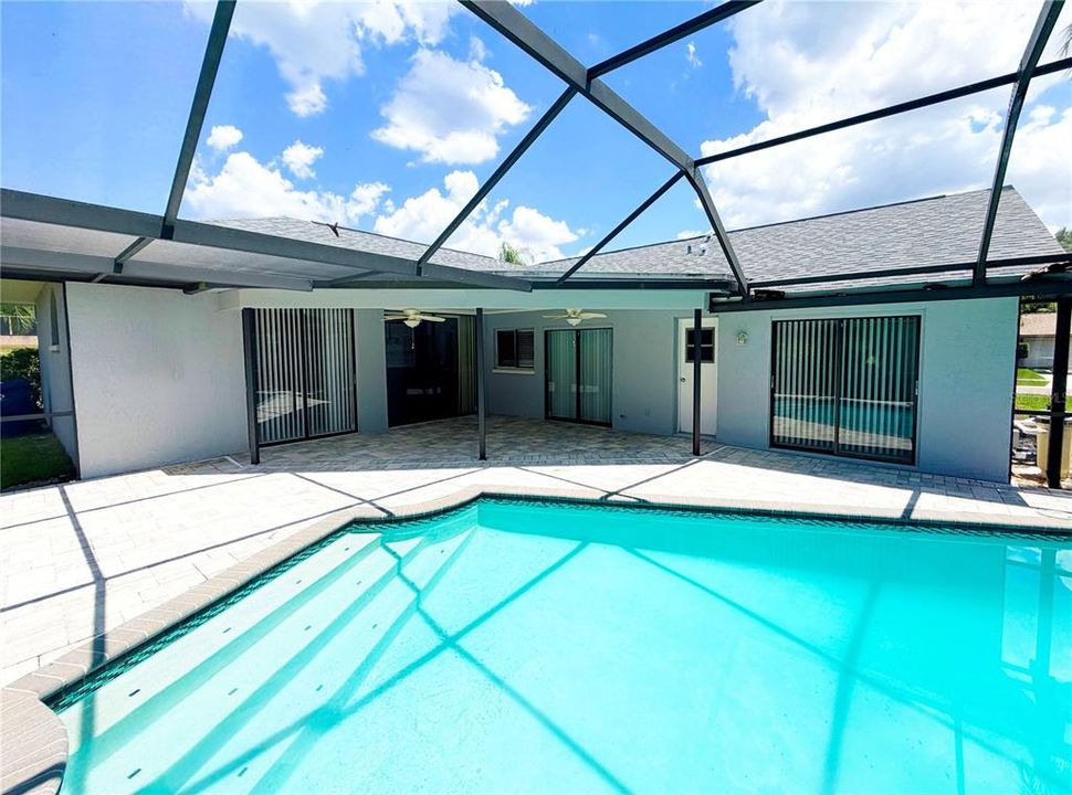 En Venta: $589,900 (4 camas, 2 baños, 2094 Pies cuadrados)
