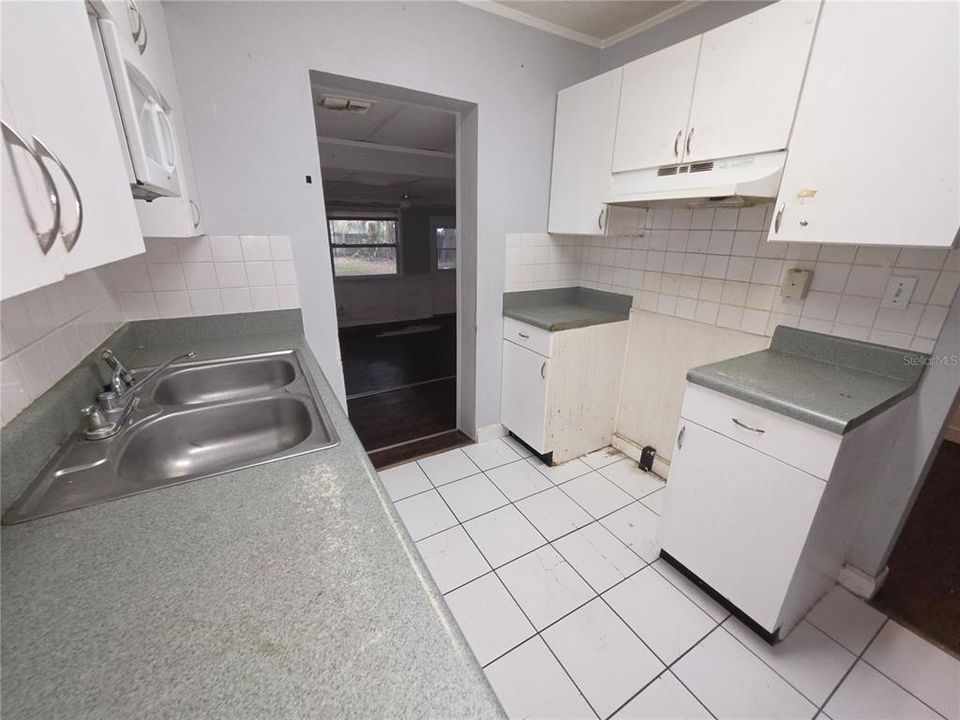 En Venta: $339,900 (4 camas, 2 baños, 1548 Pies cuadrados)