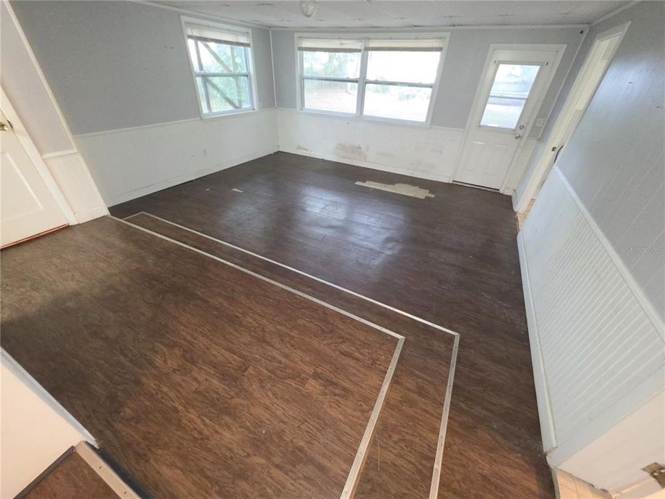 En Venta: $339,900 (4 camas, 2 baños, 1548 Pies cuadrados)