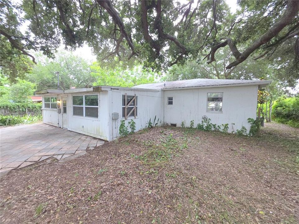 En Venta: $339,900 (4 camas, 2 baños, 1548 Pies cuadrados)