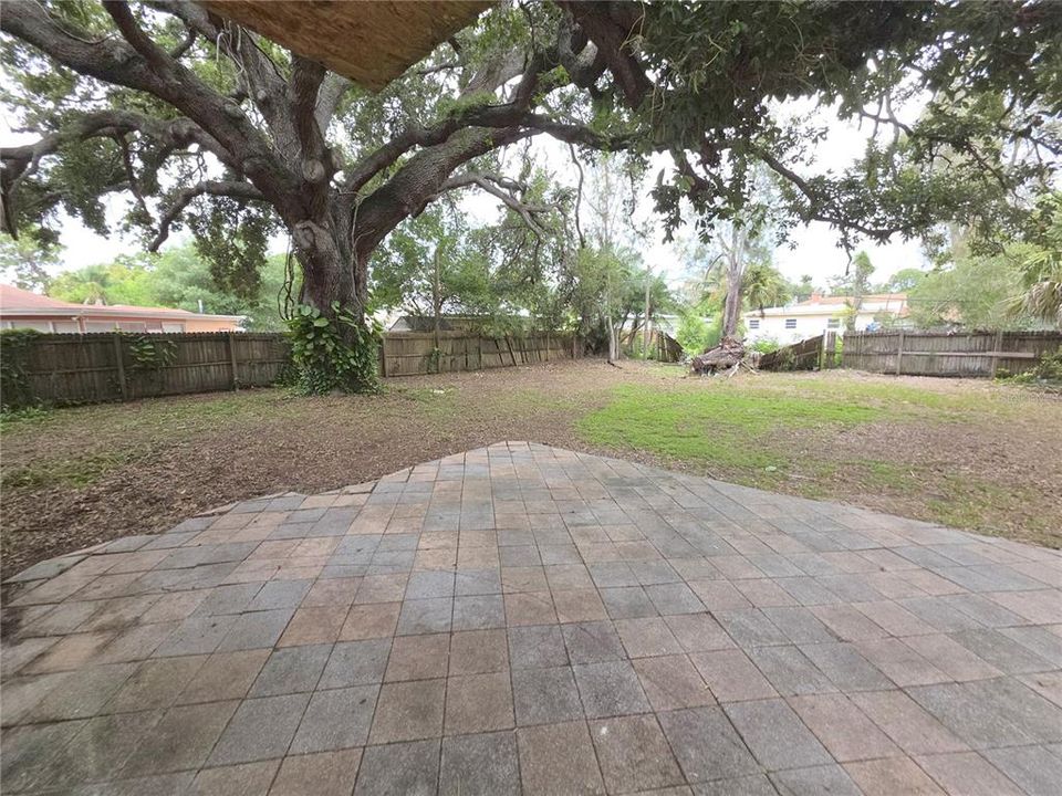 En Venta: $339,900 (4 camas, 2 baños, 1548 Pies cuadrados)