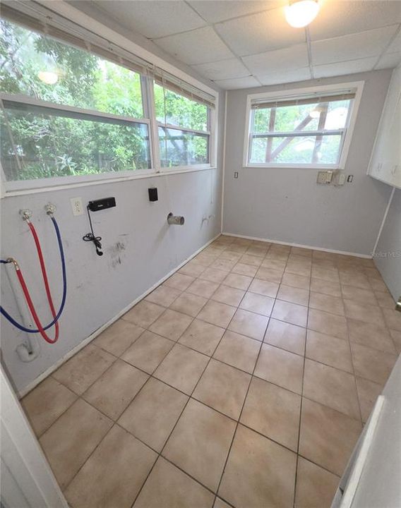 En Venta: $339,900 (4 camas, 2 baños, 1548 Pies cuadrados)