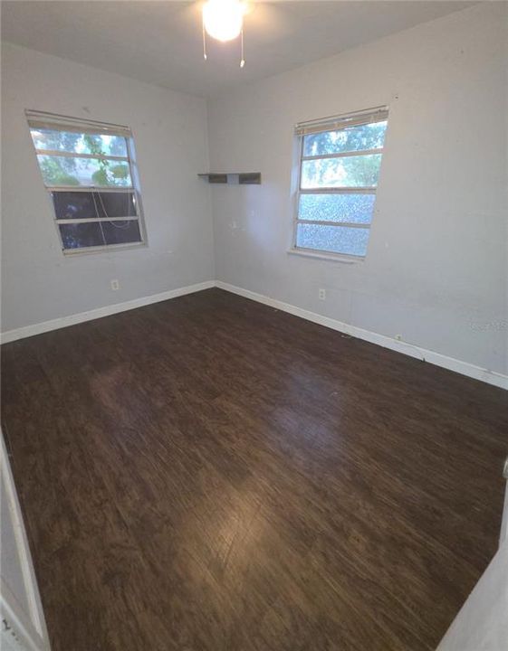 En Venta: $339,900 (4 camas, 2 baños, 1548 Pies cuadrados)