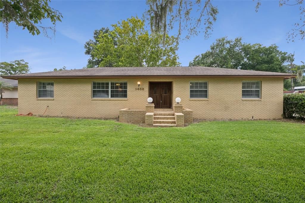 En Venta: $699,000 (4 camas, 2 baños, 2433 Pies cuadrados)