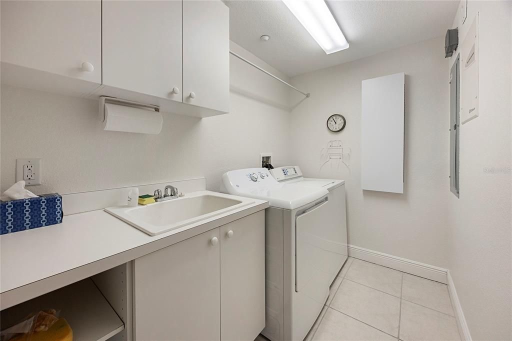 For Rent: $6,000 (3 beds, 2 baths, 1799 Square Feet)