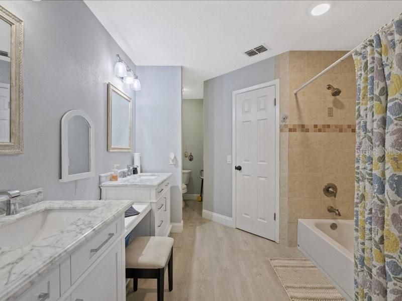 En Venta: $347,900 (2 camas, 2 baños, 1485 Pies cuadrados)