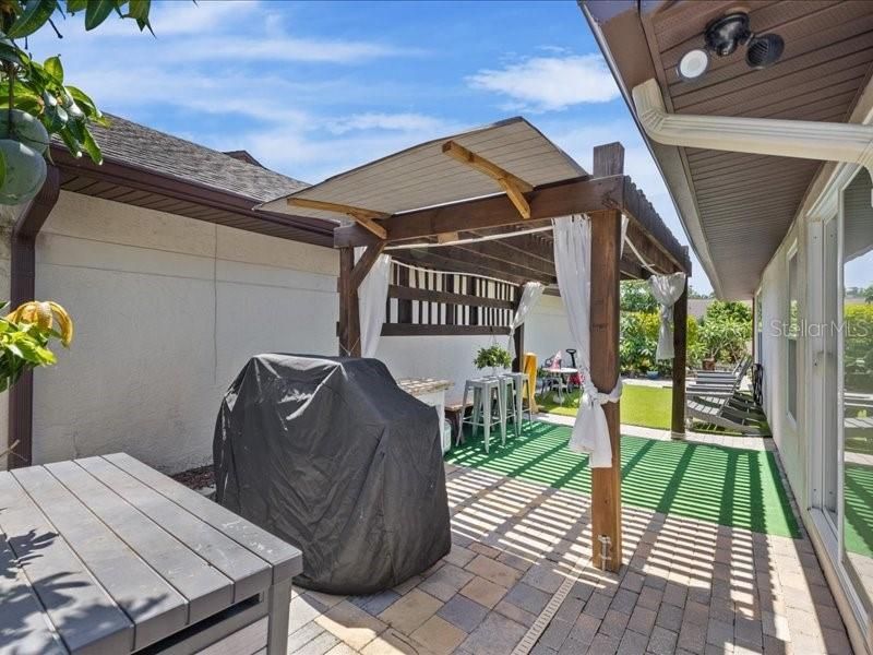 En Venta: $347,900 (2 camas, 2 baños, 1485 Pies cuadrados)