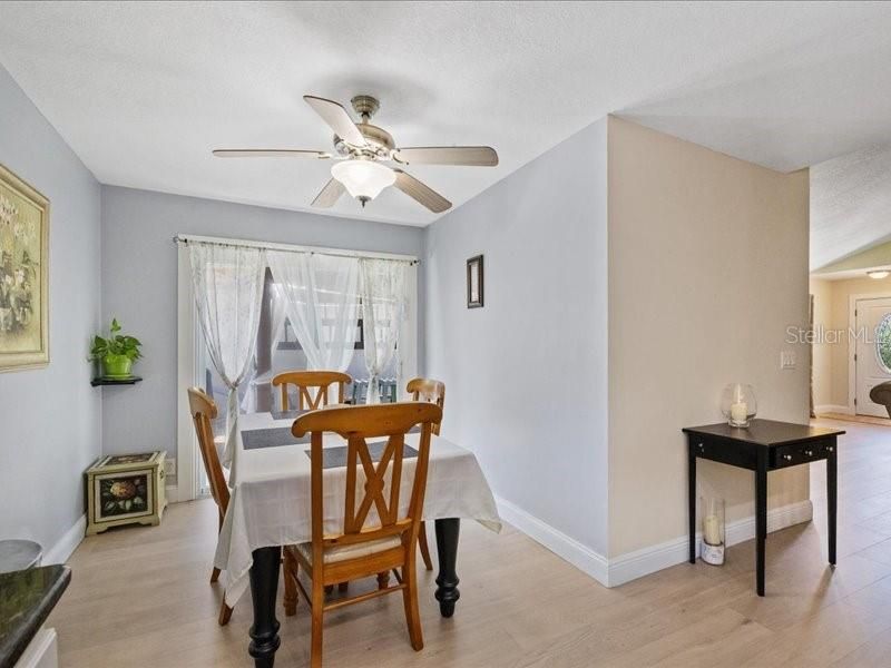 En Venta: $347,900 (2 camas, 2 baños, 1485 Pies cuadrados)
