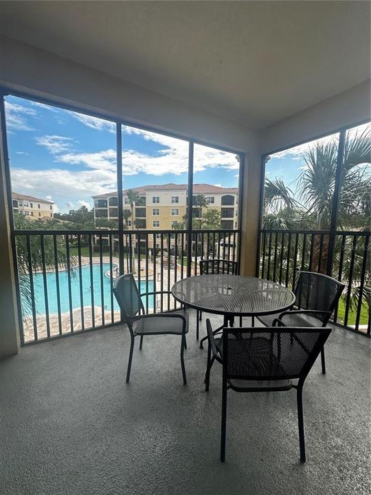 For Sale: $240,000 (2 beds, 2 baths, 1178 Square Feet)