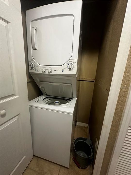For Sale: $240,000 (2 beds, 2 baths, 1178 Square Feet)