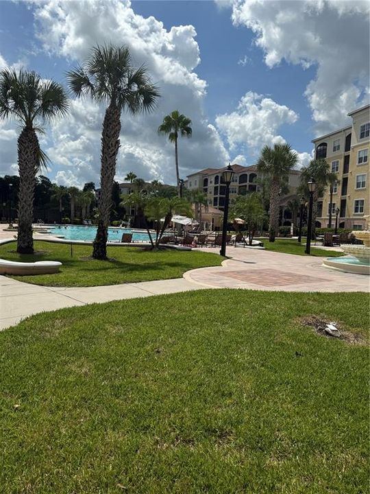For Sale: $240,000 (2 beds, 2 baths, 1178 Square Feet)