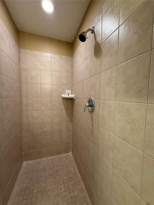For Sale: $240,000 (2 beds, 2 baths, 1178 Square Feet)