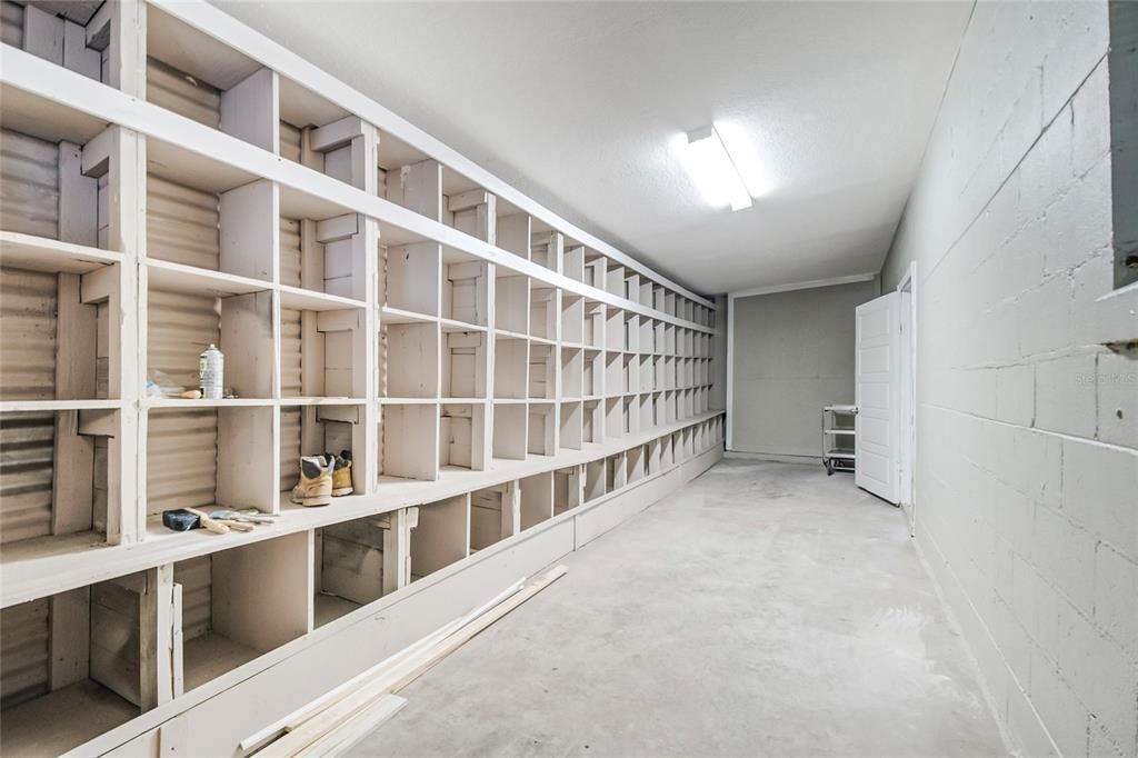 На продажу: $324,000 (4 спален, 4 ванн, 1315 Квадратных фут)