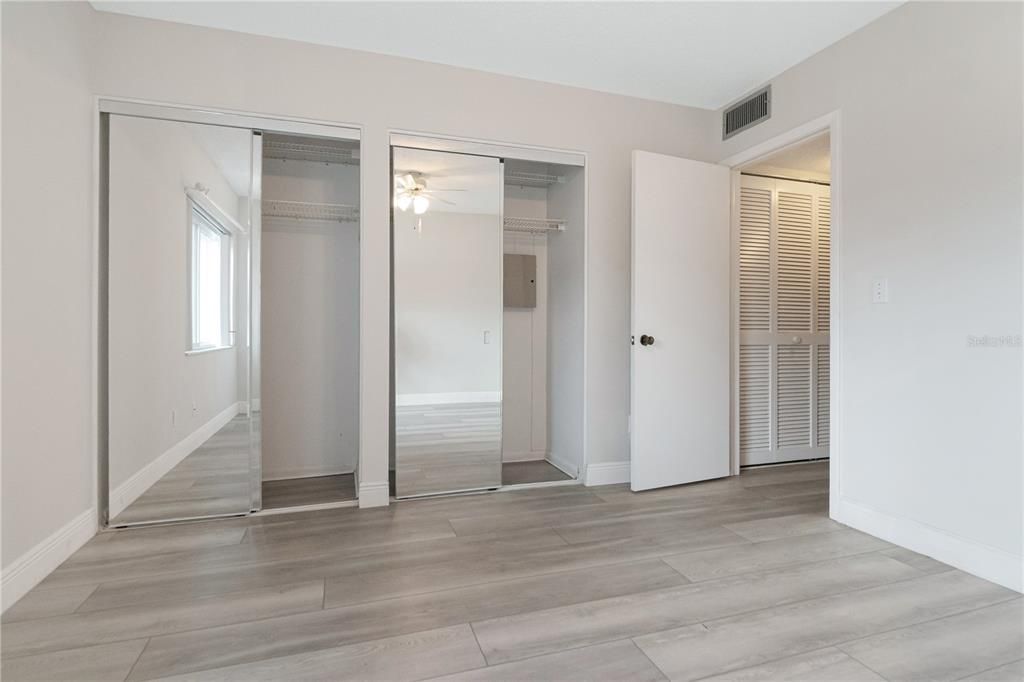 На продажу: $289,900 (3 спален, 2 ванн, 1405 Квадратных фут)