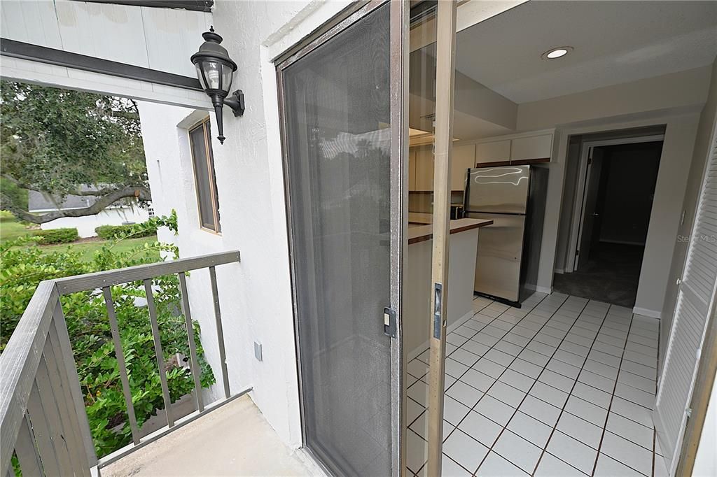 For Rent: $1,560 (2 beds, 2 baths, 1300 Square Feet)