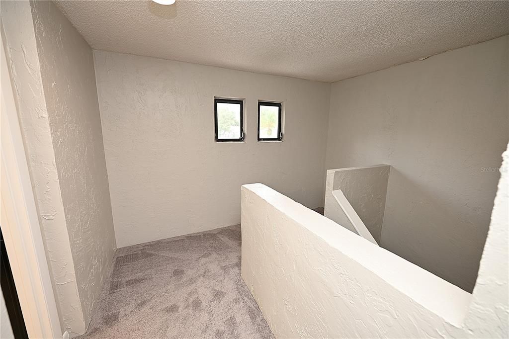 For Rent: $1,560 (2 beds, 2 baths, 1300 Square Feet)