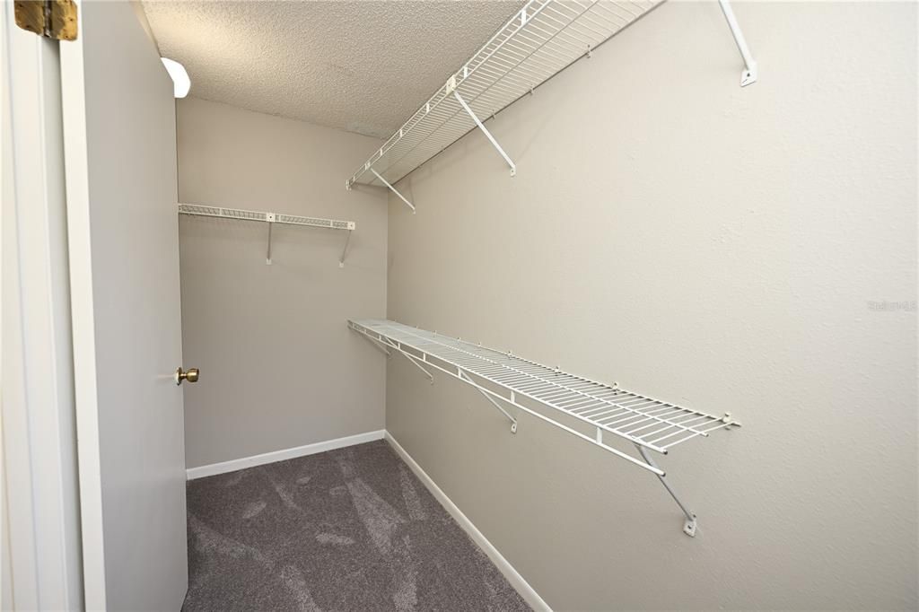 For Rent: $1,560 (2 beds, 2 baths, 1300 Square Feet)