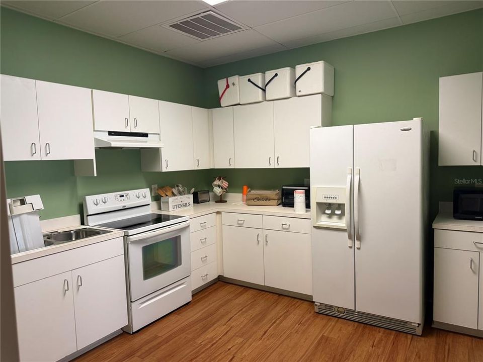 For Sale: $679,000 (0 beds, 0 baths, 3556 Square Feet)