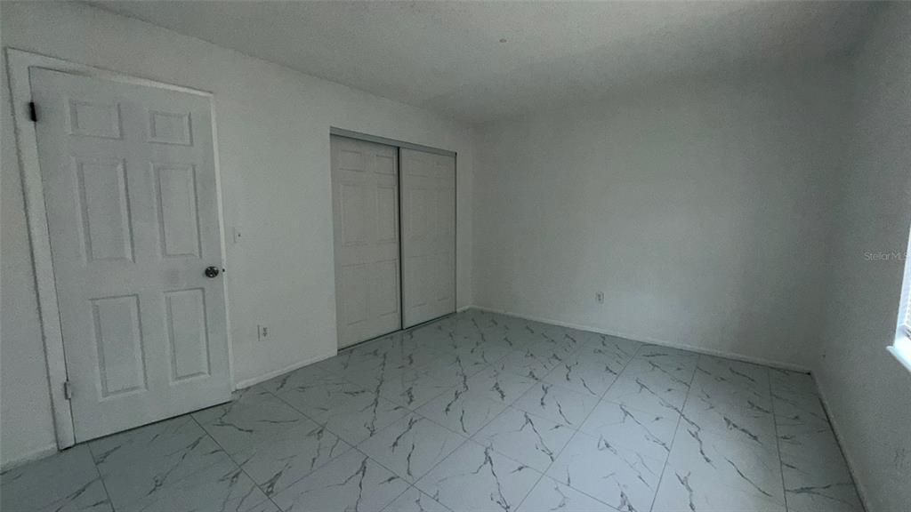 В аренду: $1,400 (2 спален, 1 ванн, 896 Квадратных фут)