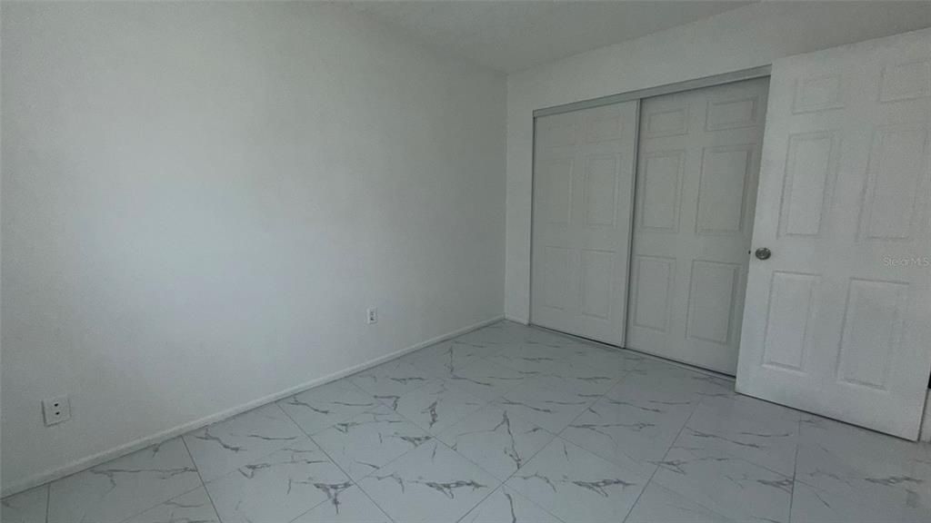 В аренду: $1,400 (2 спален, 1 ванн, 896 Квадратных фут)